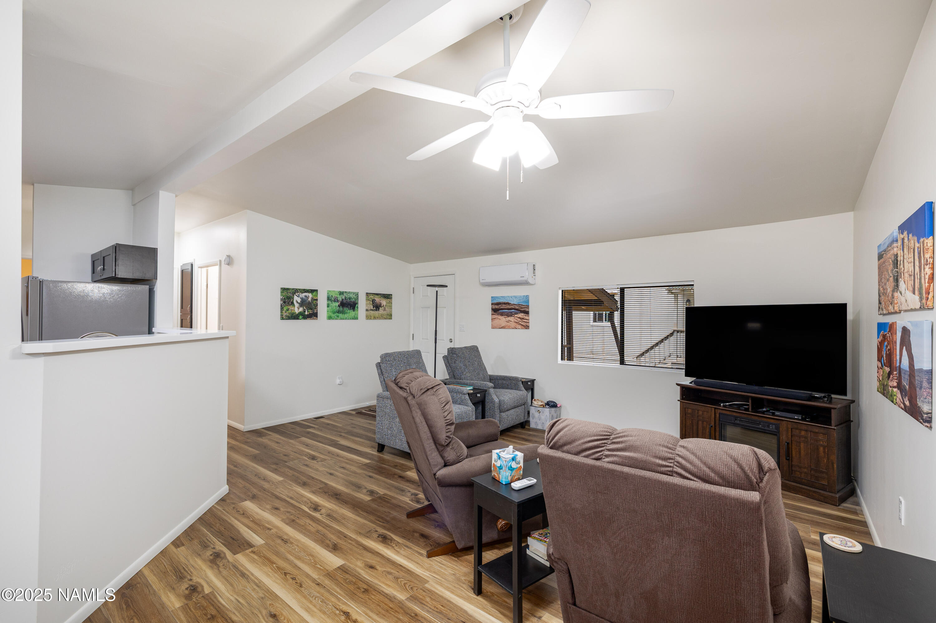 2401 W Route 66 17