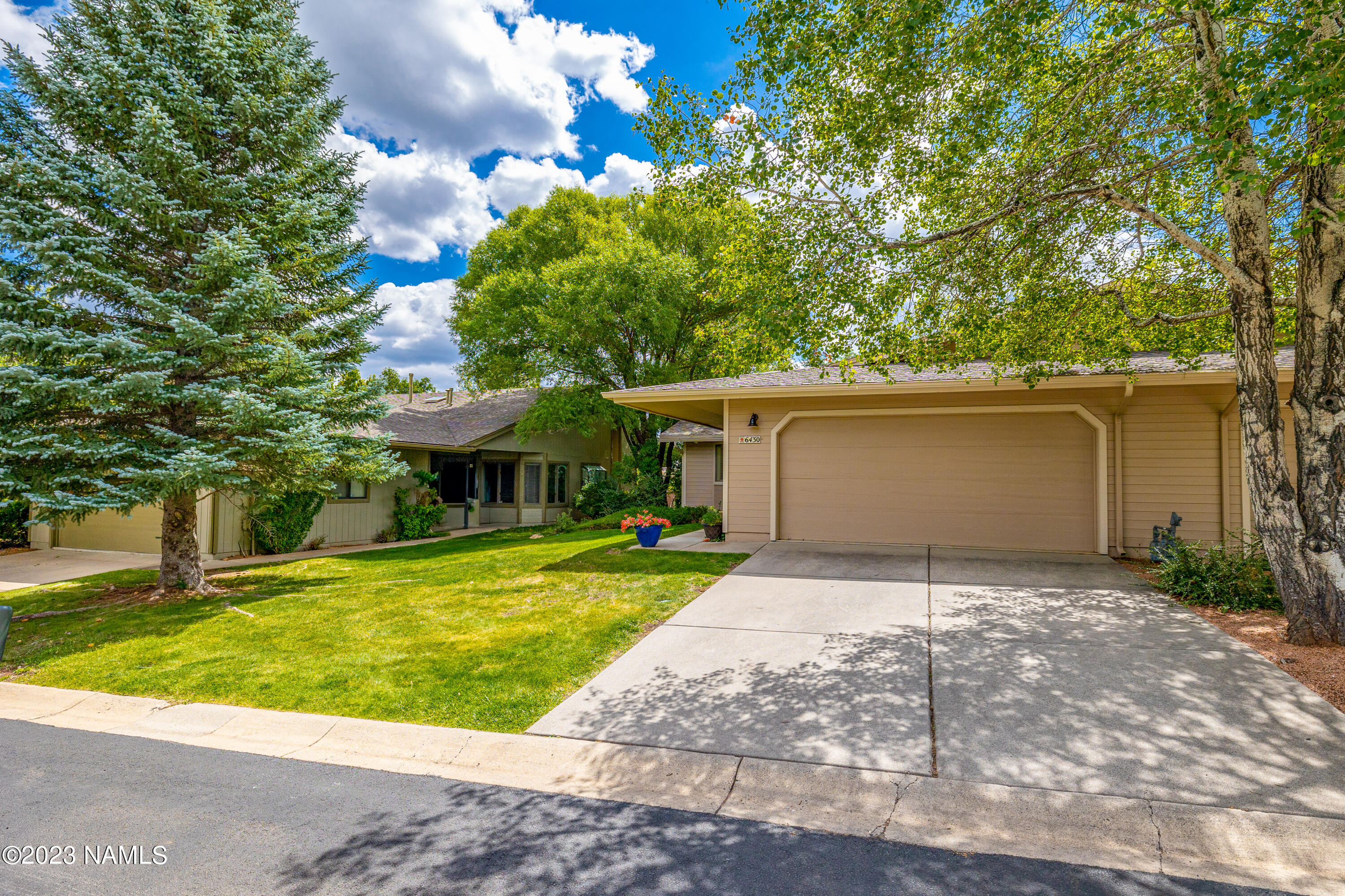 6430 E Willow Loop