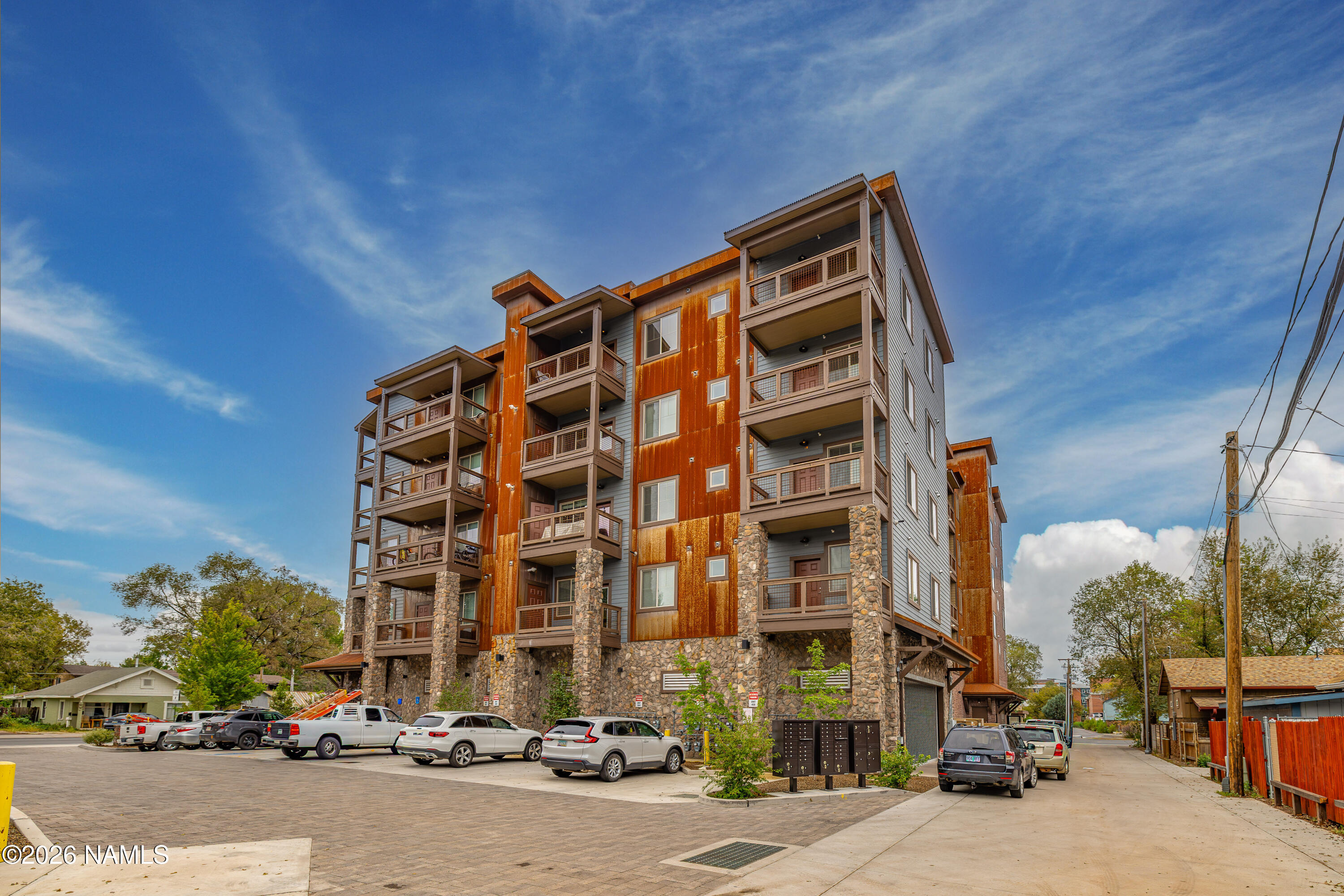 207 S Beaver Street 508