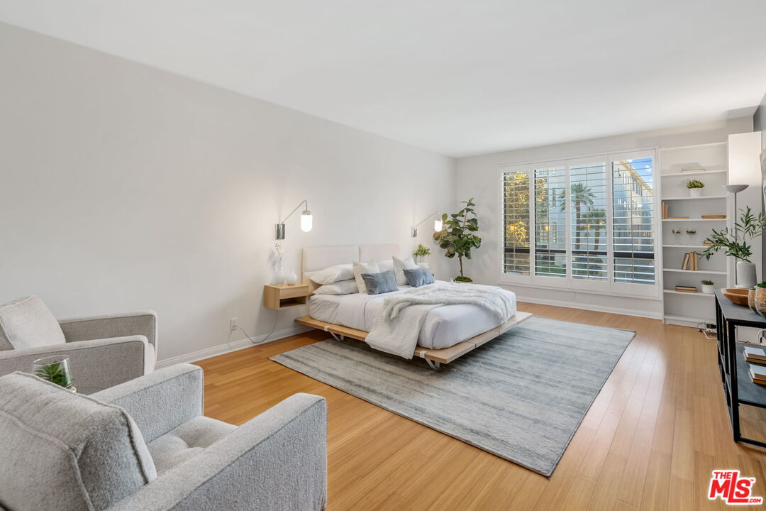 4454 Ventura Canyon Ave Unit: 106