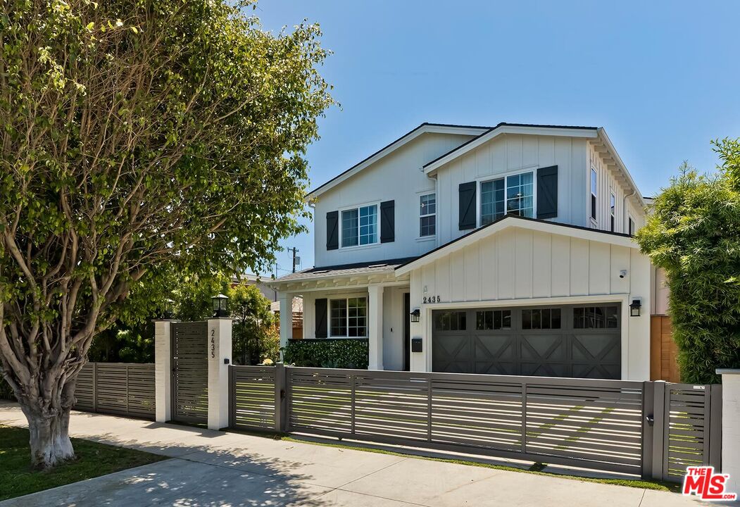 2435 Louella Ave