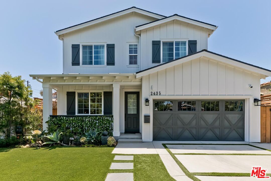 2435 Louella Ave