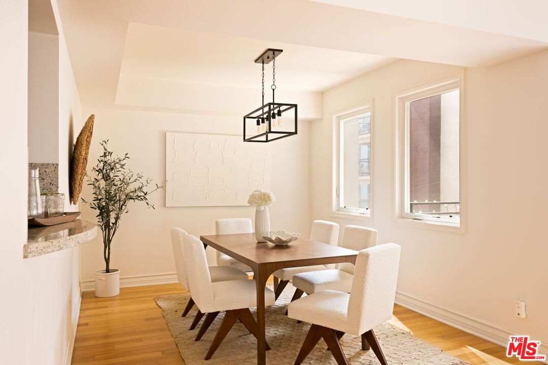 325 Arnaz Dr Unit: 304