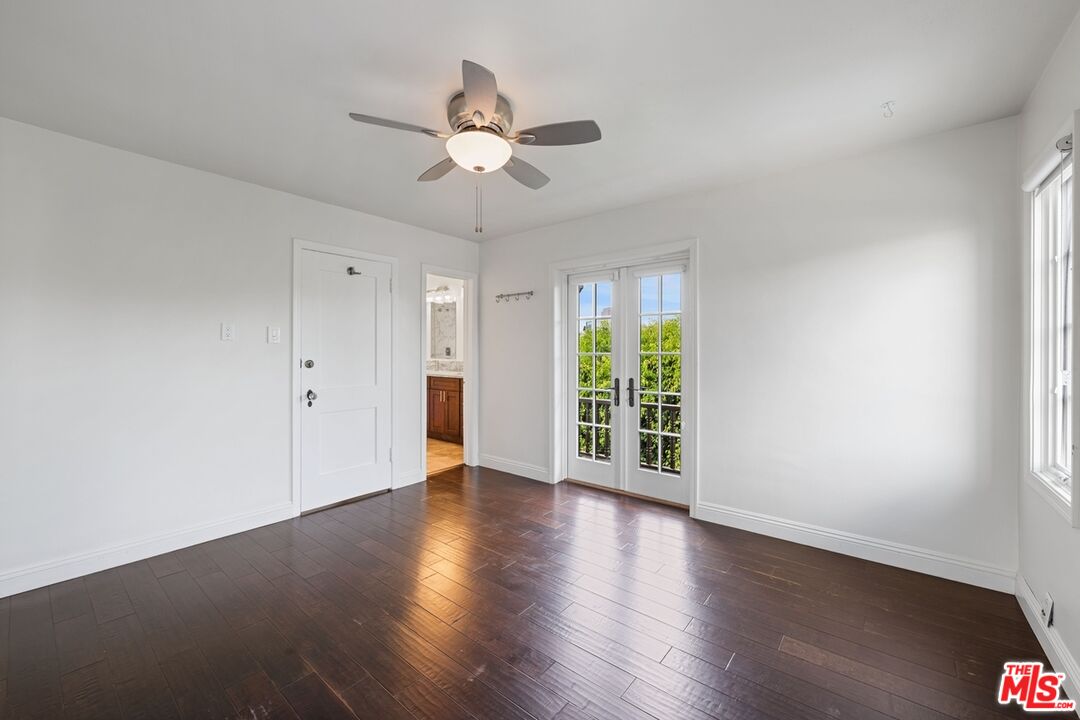 366 S Crescent Heights Blvd