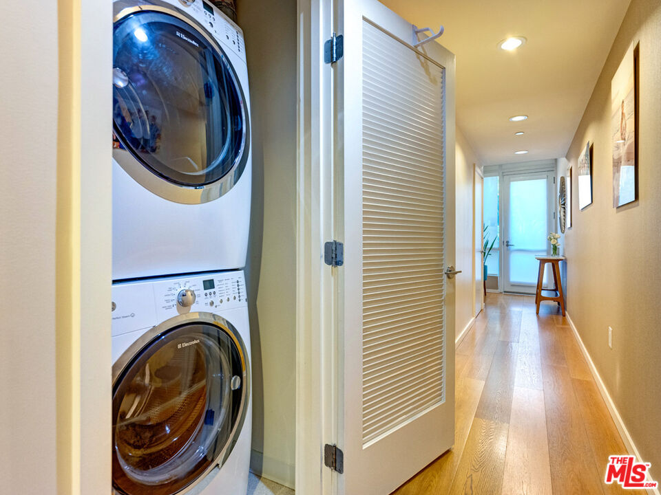 1705 Ocean Ave Unit: 105