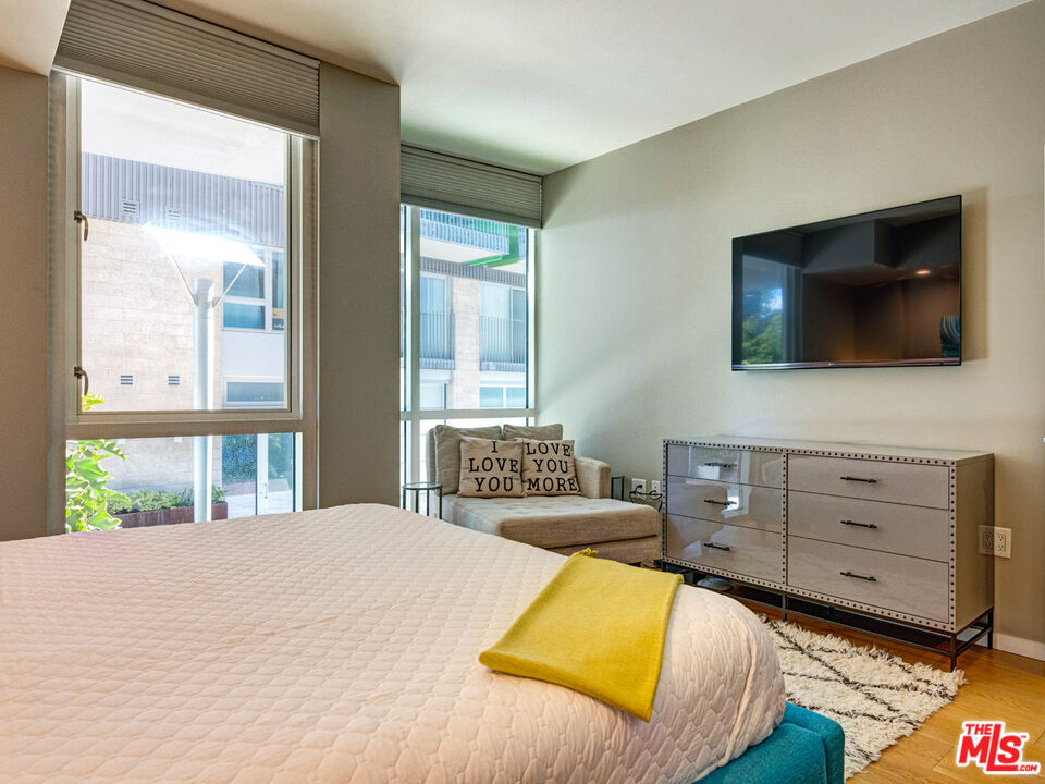 1705 Ocean Ave Unit: 105