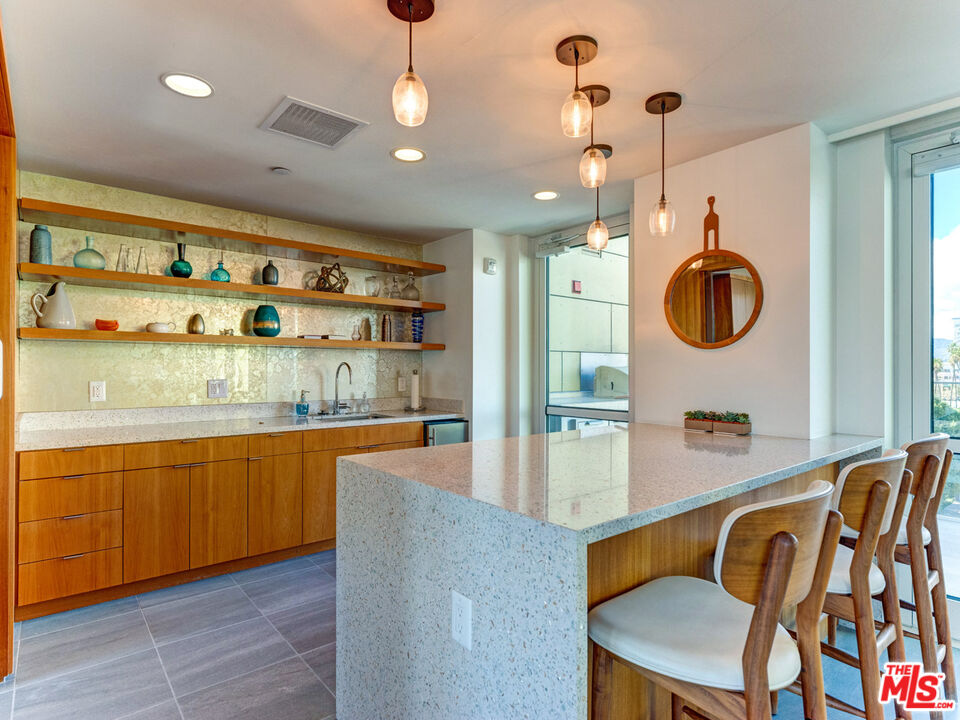 1705 Ocean Ave Unit: 105