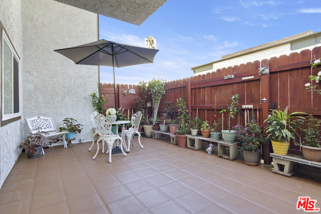 1214 Huntington Dr Unit: 1