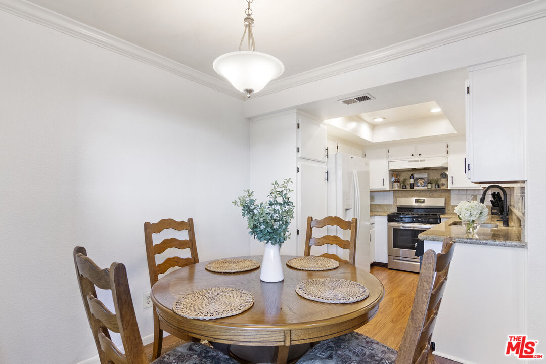 1214 Huntington Dr Unit: 1