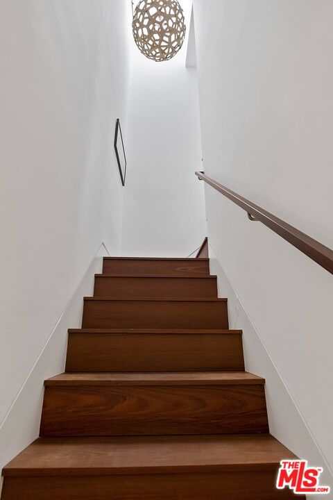 1121 Abbot Kinney Blvd Unit: F