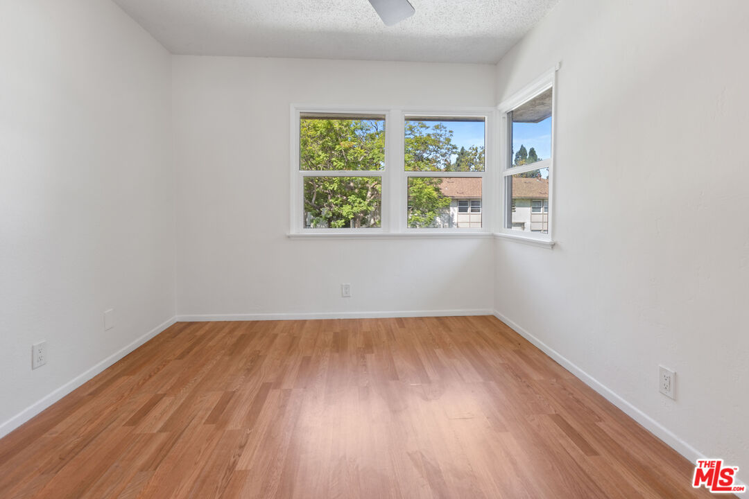 5830 Bowcroft St Unit: 4