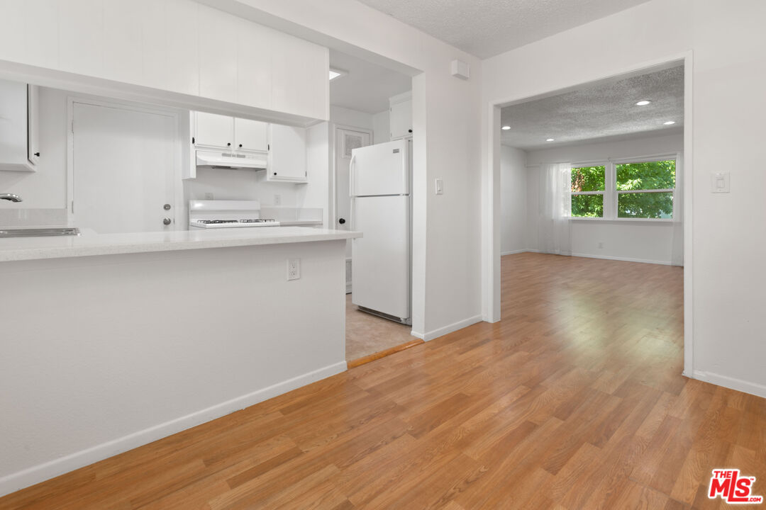 5830 Bowcroft St Unit: 4