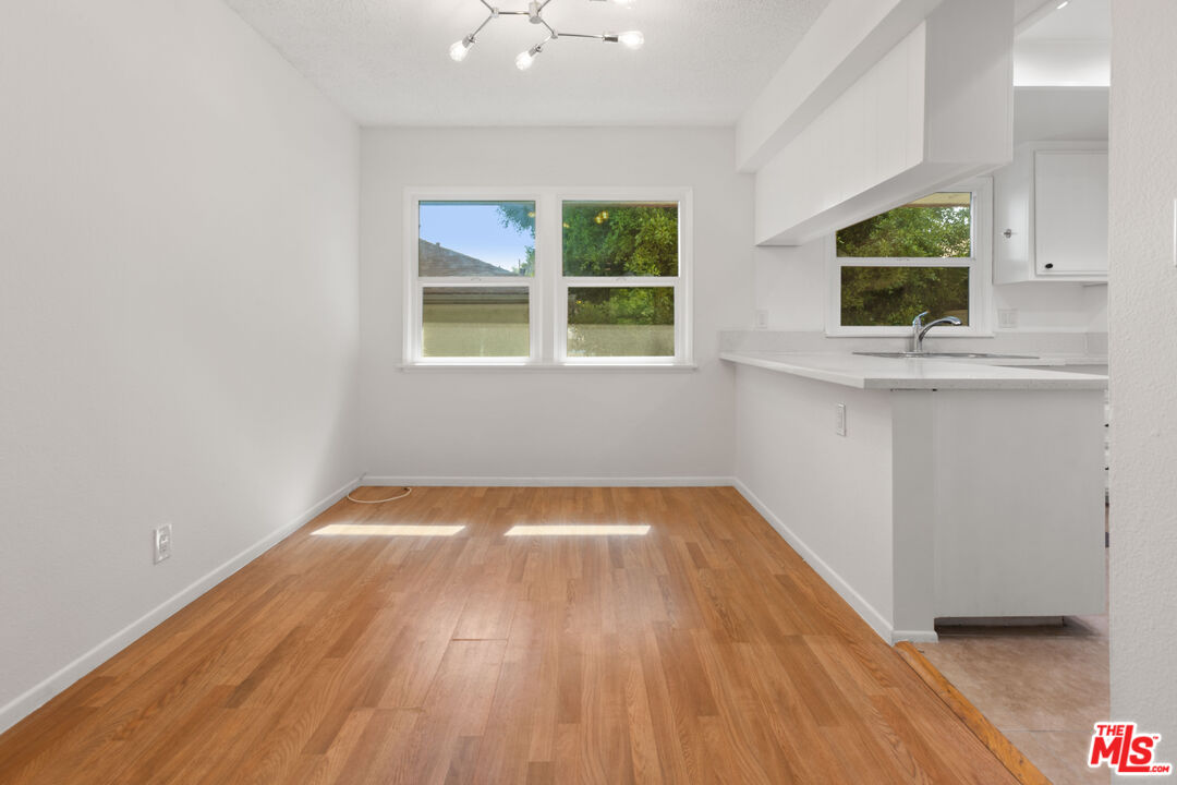 5830 Bowcroft St Unit: 4