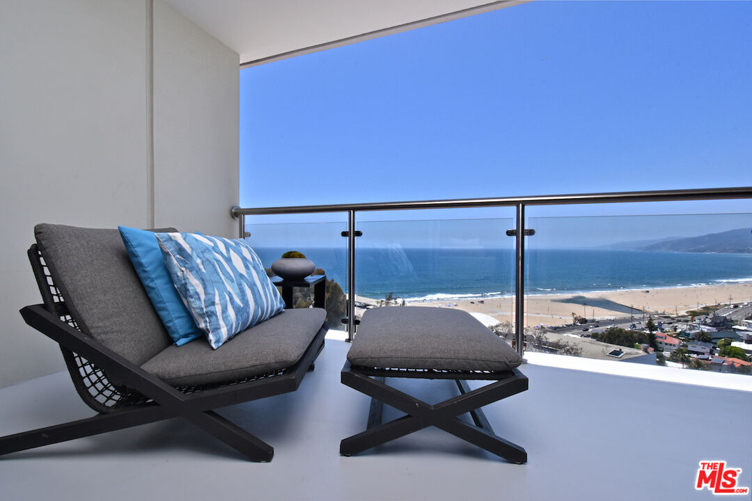 201 Ocean Ave Unit: 906P
