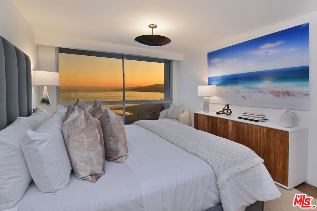 201 Ocean Ave Unit: 906P