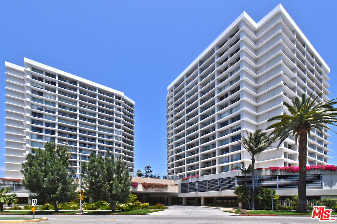 201 Ocean Ave Unit: 906P