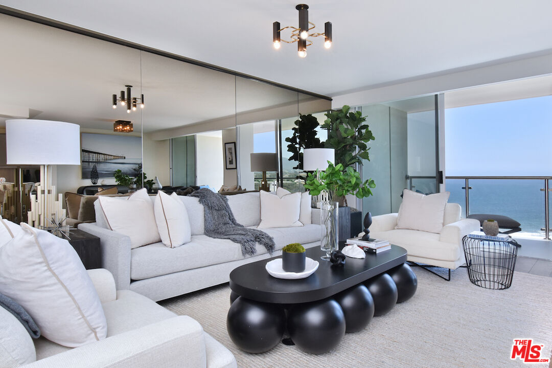 201 Ocean Ave Unit: 906P
