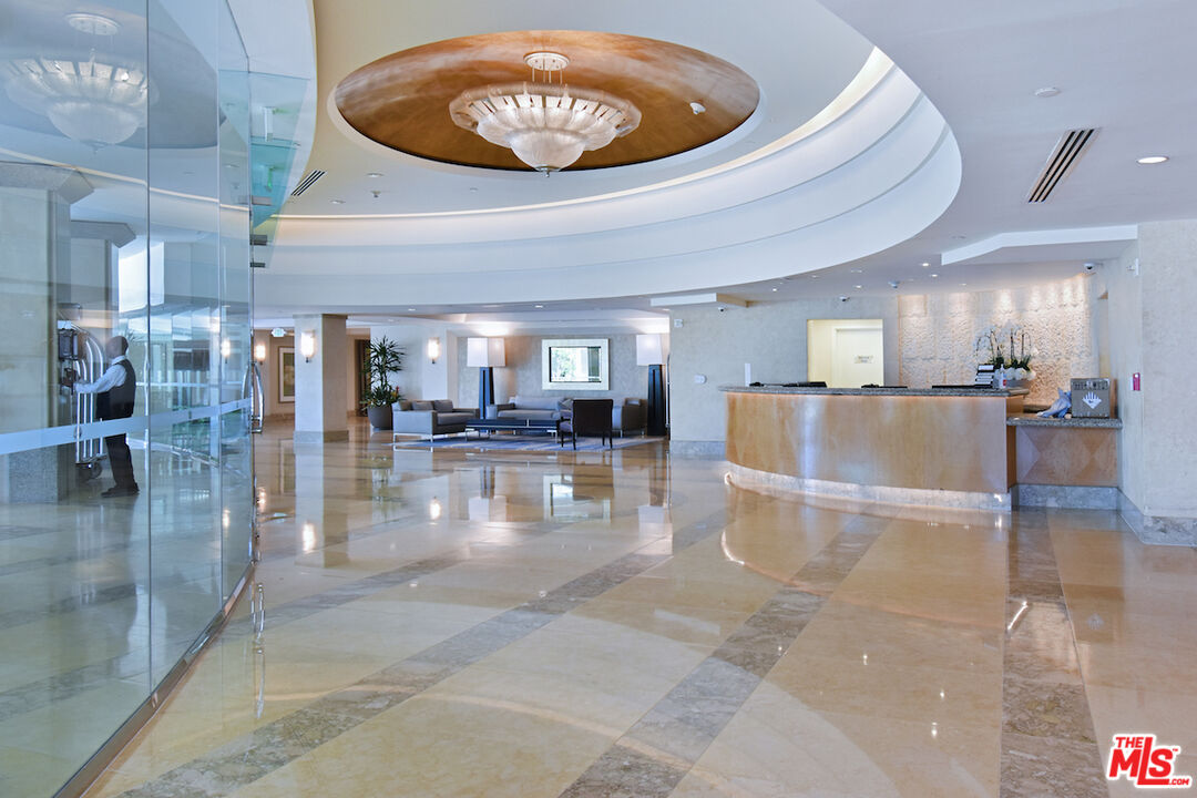 201 Ocean Ave Unit: 906P