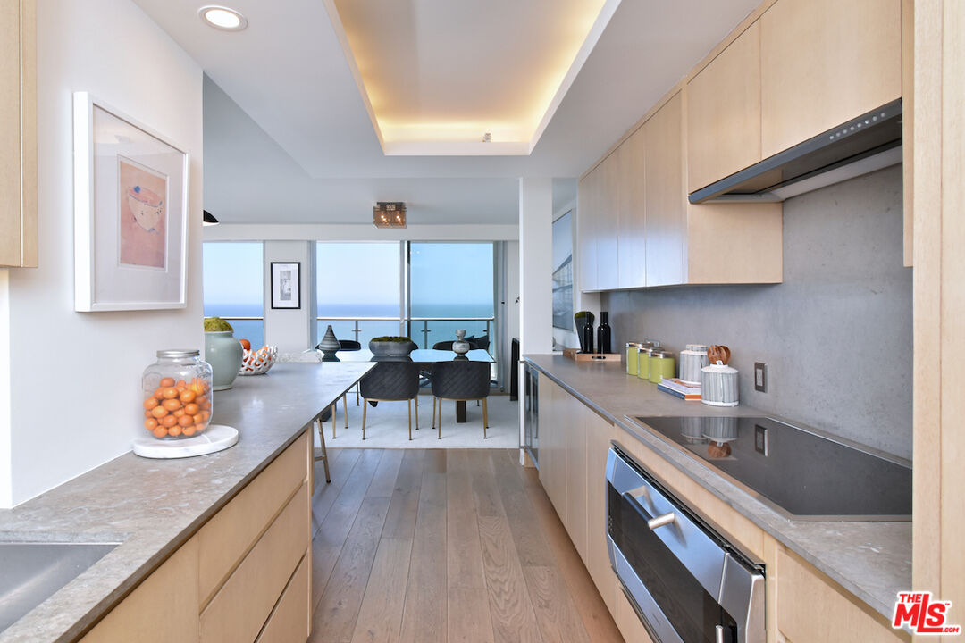 201 Ocean Ave Unit: 906P