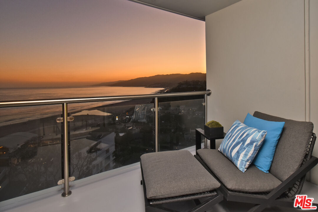 201 Ocean Ave Unit: 906P