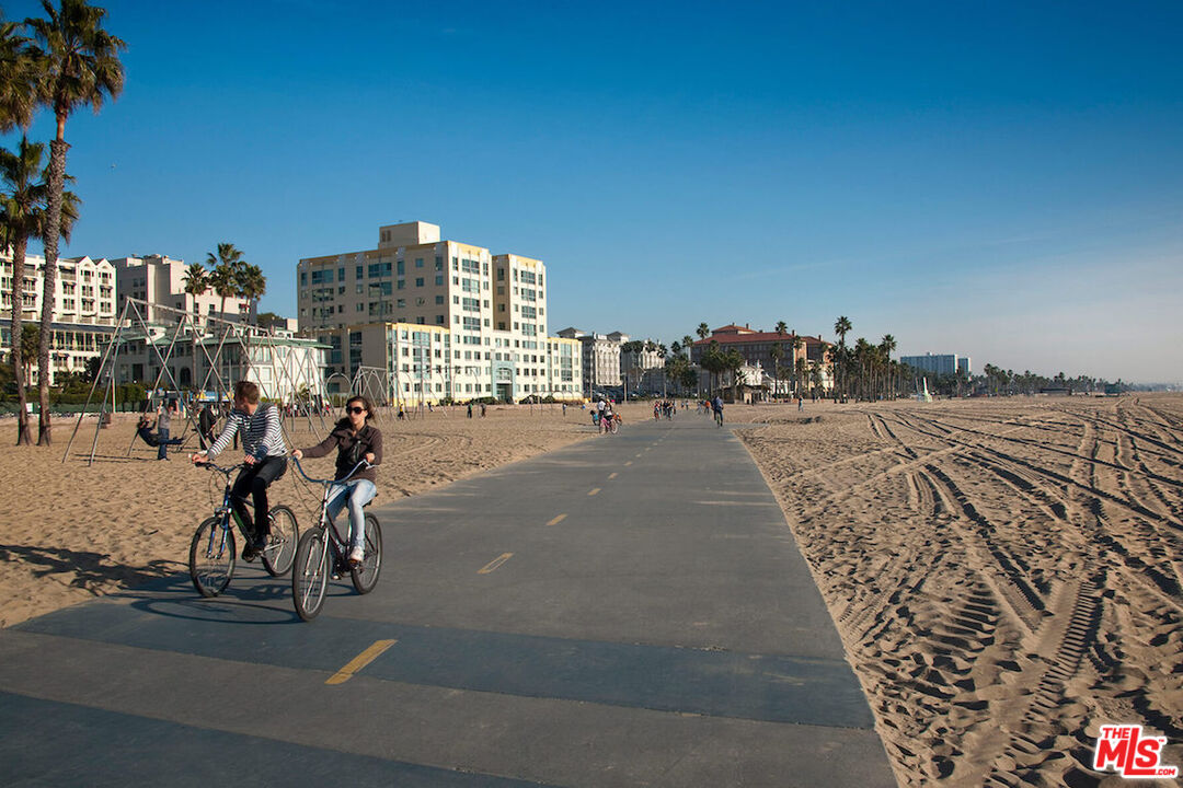 201 Ocean Ave Unit: 906P