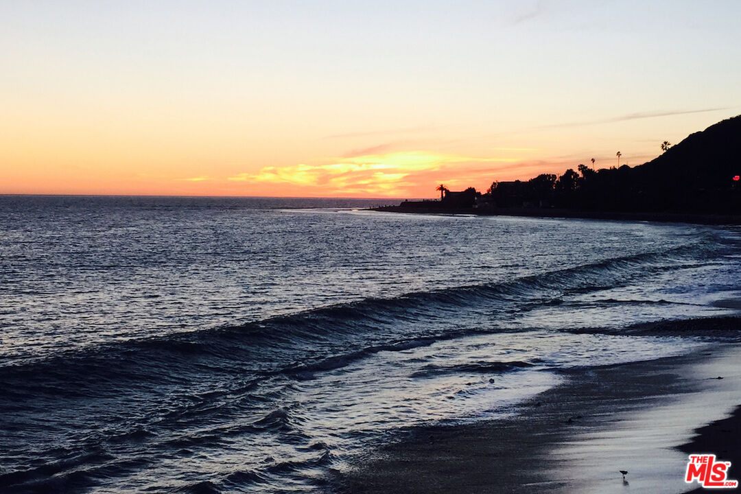 201 Ocean Ave Unit: 906P