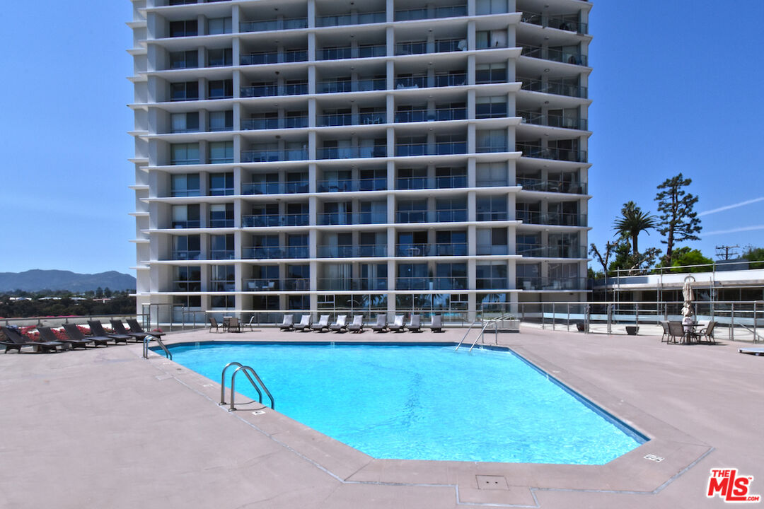 201 Ocean Ave Unit: 906P