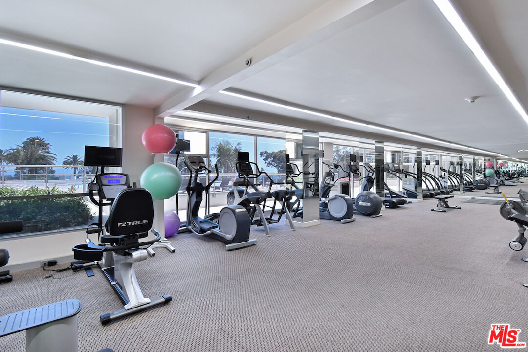 201 Ocean Ave Unit: 906P