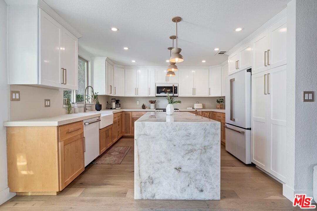 810 Commonwealth Ave