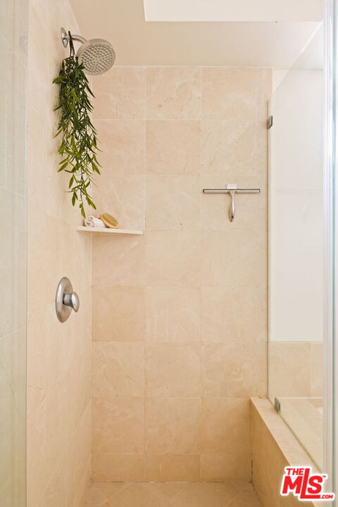 325 Arnaz Dr Unit: 304