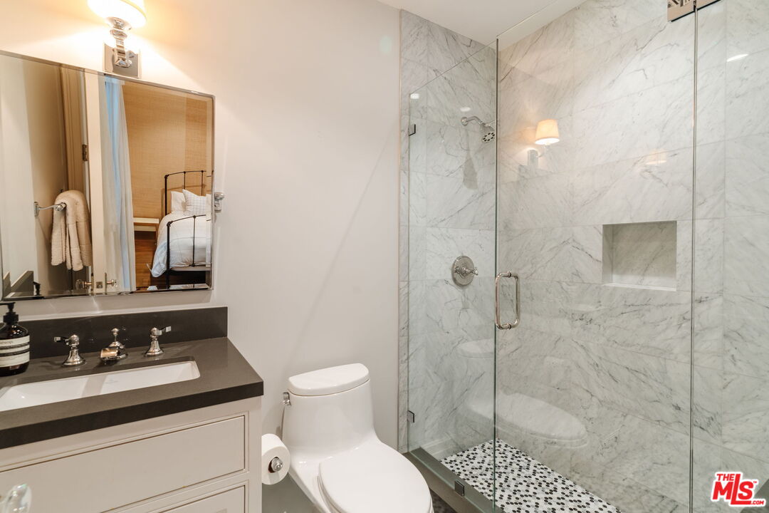 957 Corsica Dr
