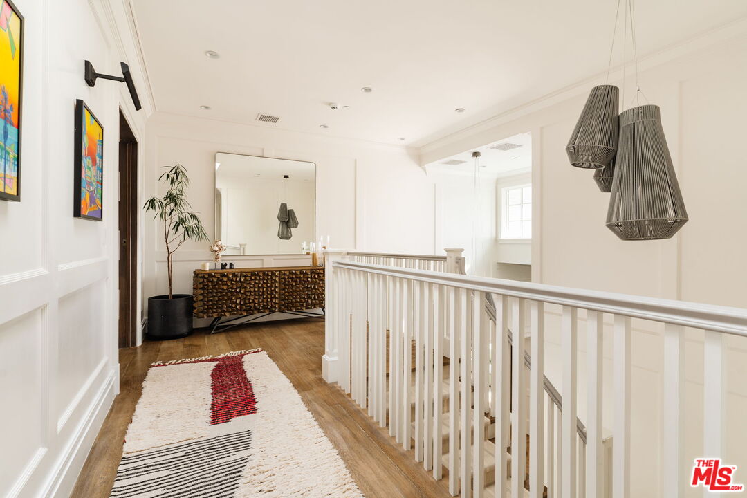 957 Corsica Dr