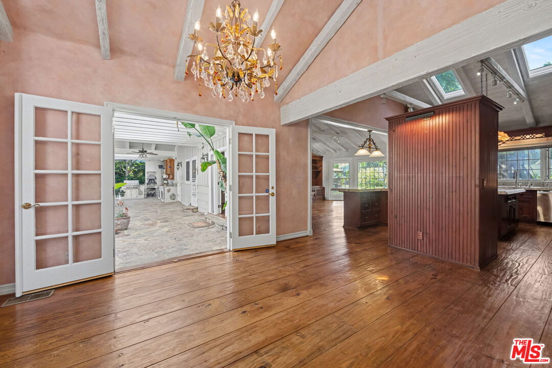 4780 Vista De Oro Ave