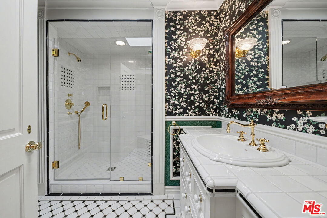 4780 Vista De Oro Ave