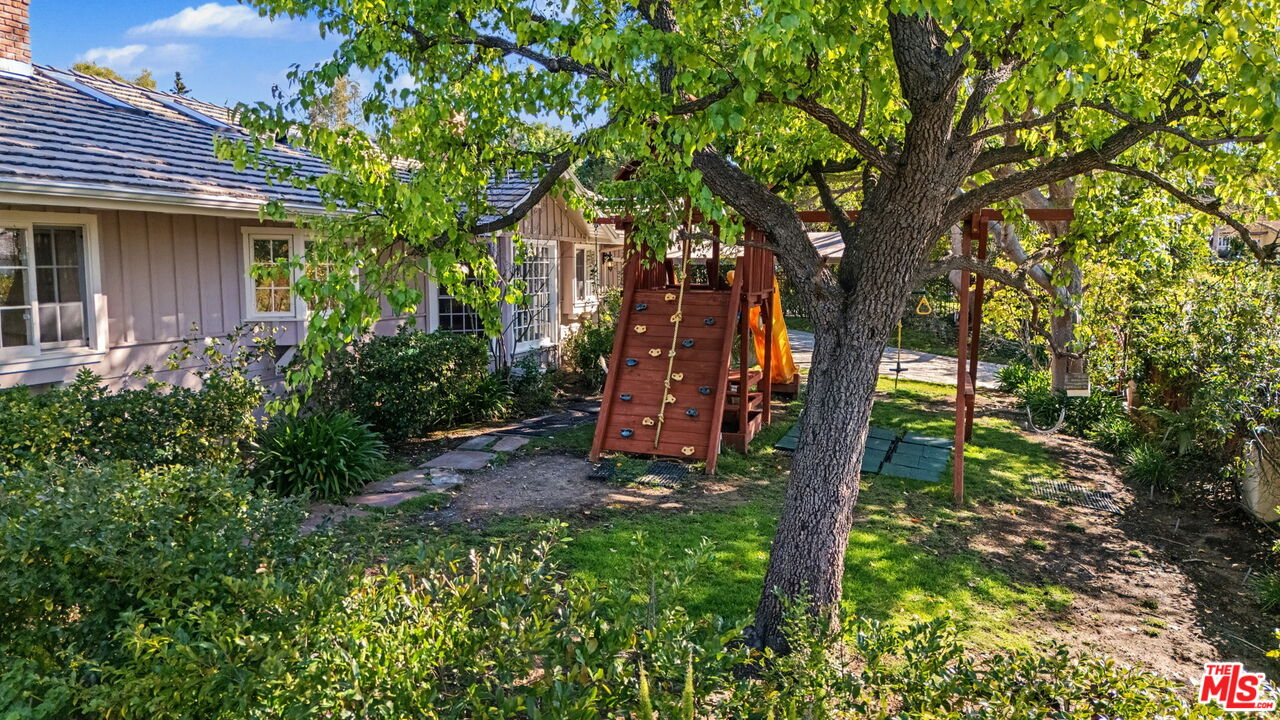 4780 Vista De Oro Ave