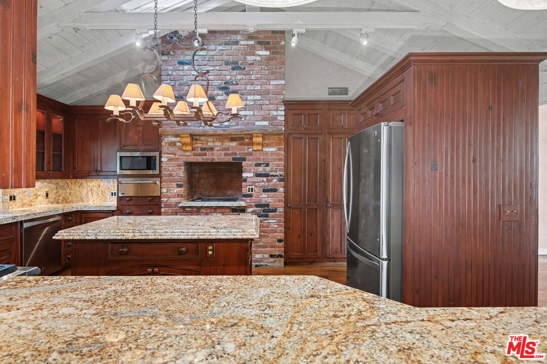 4780 Vista De Oro Ave