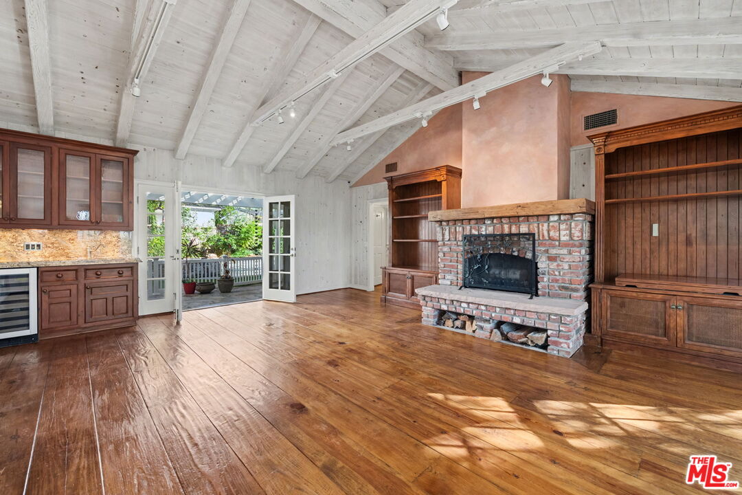 4780 Vista De Oro Ave