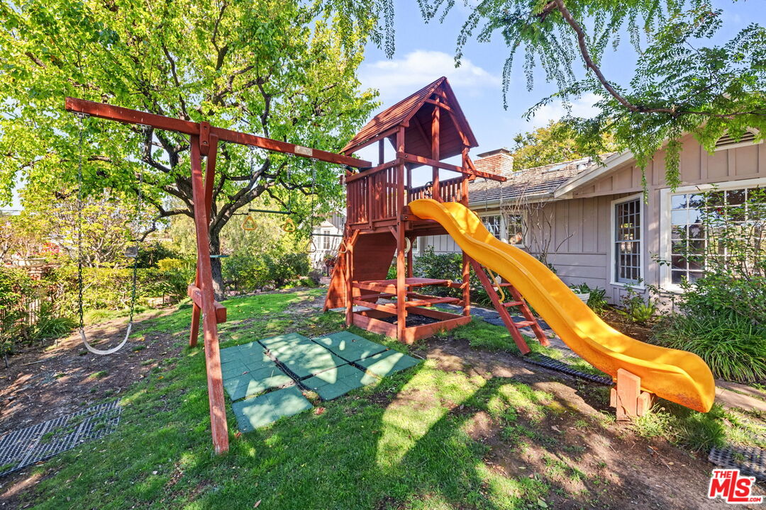 4780 Vista De Oro Ave