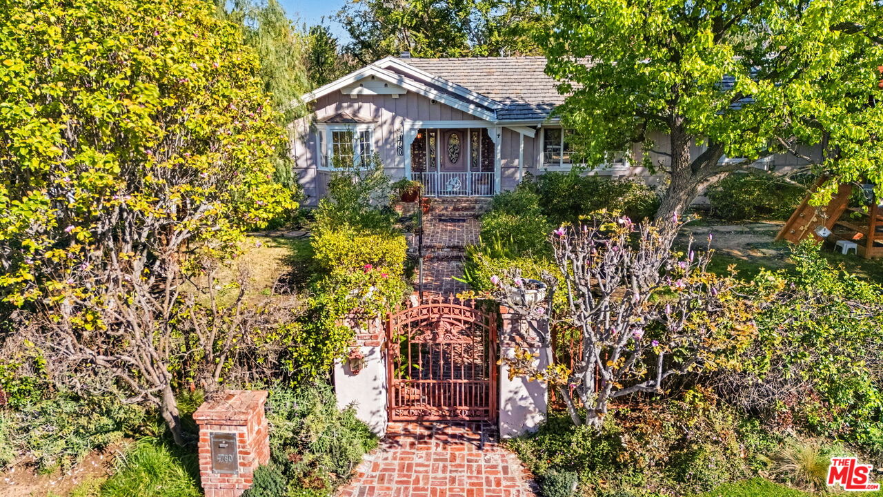 4780 Vista De Oro Ave