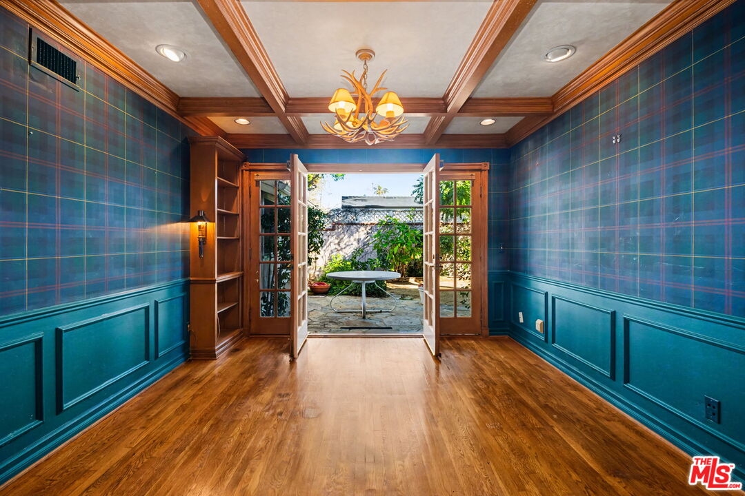 4780 Vista De Oro Ave