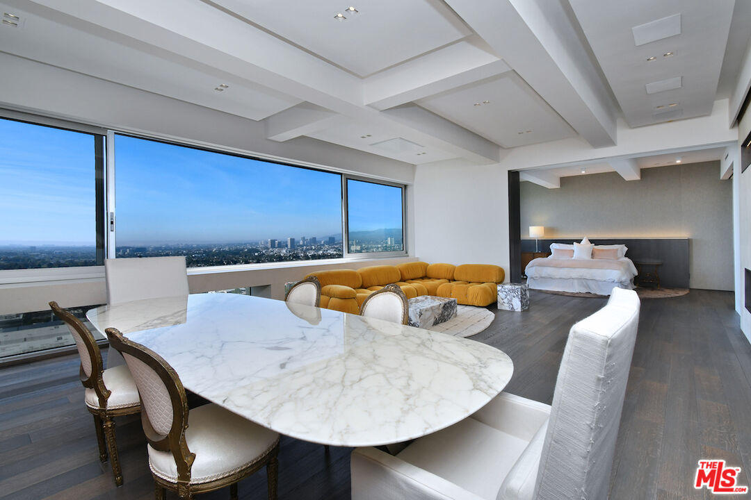 2220 Avenue Of The Stars Unit: 2606