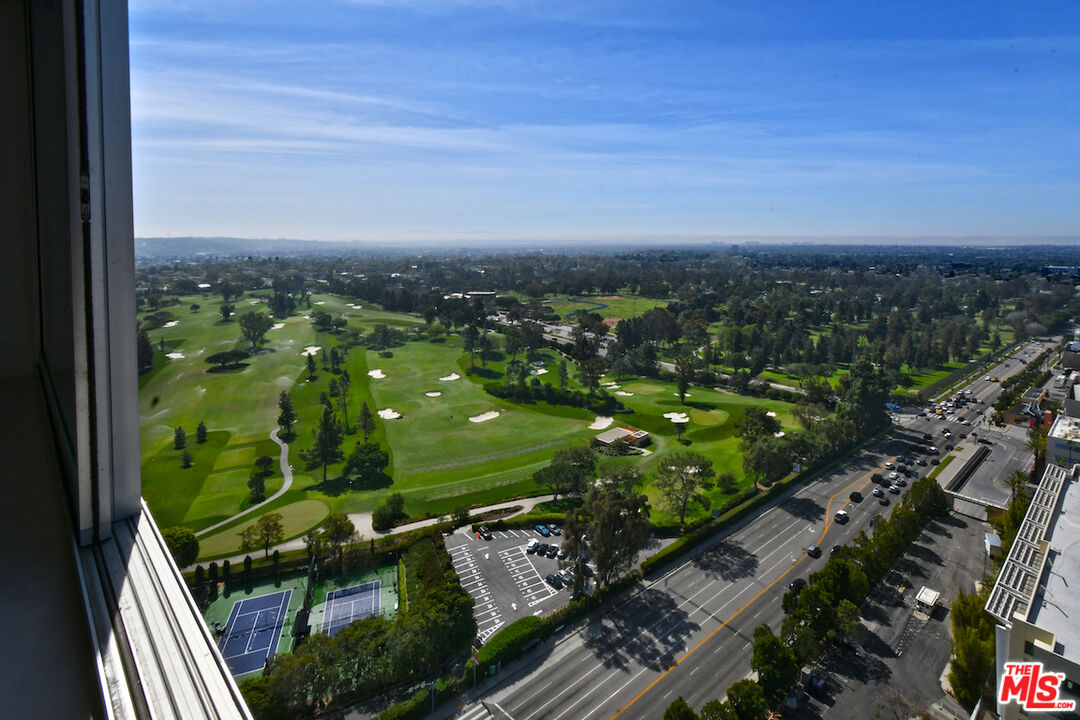 2220 Avenue Of The Stars Unit: 2606