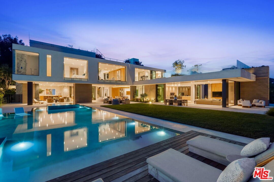 1830 Mango Way