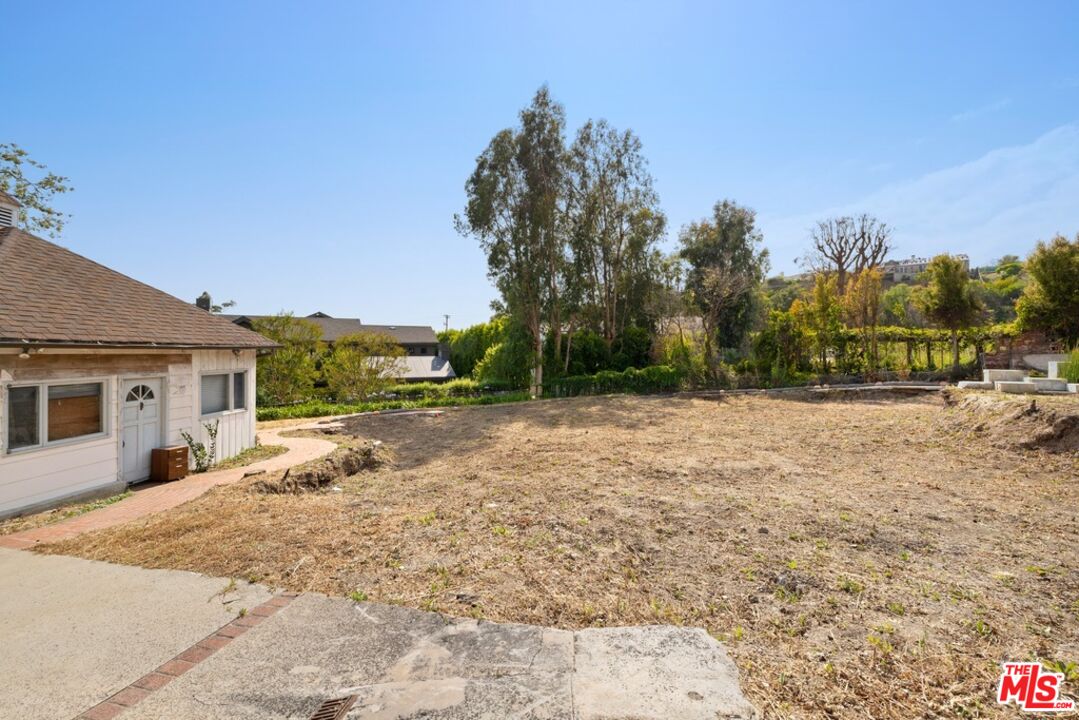 1116 Maroney Ln