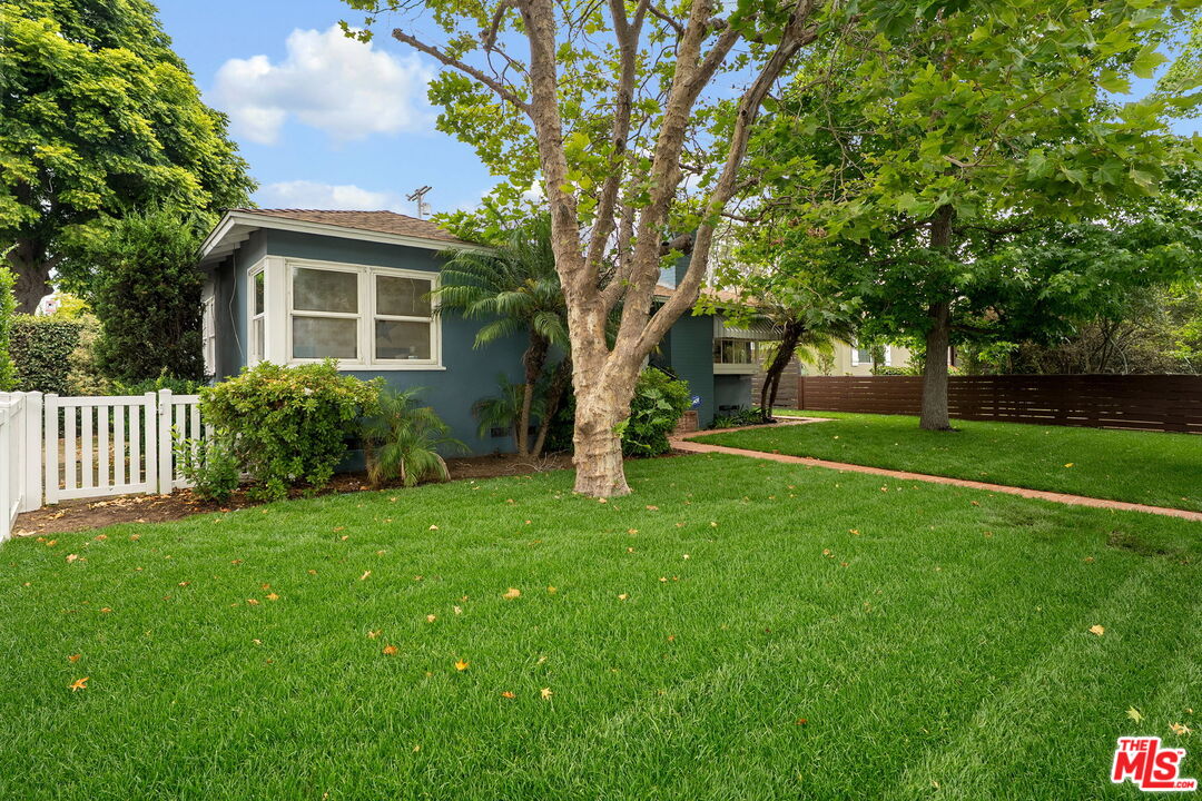 2804 Westwood Blvd