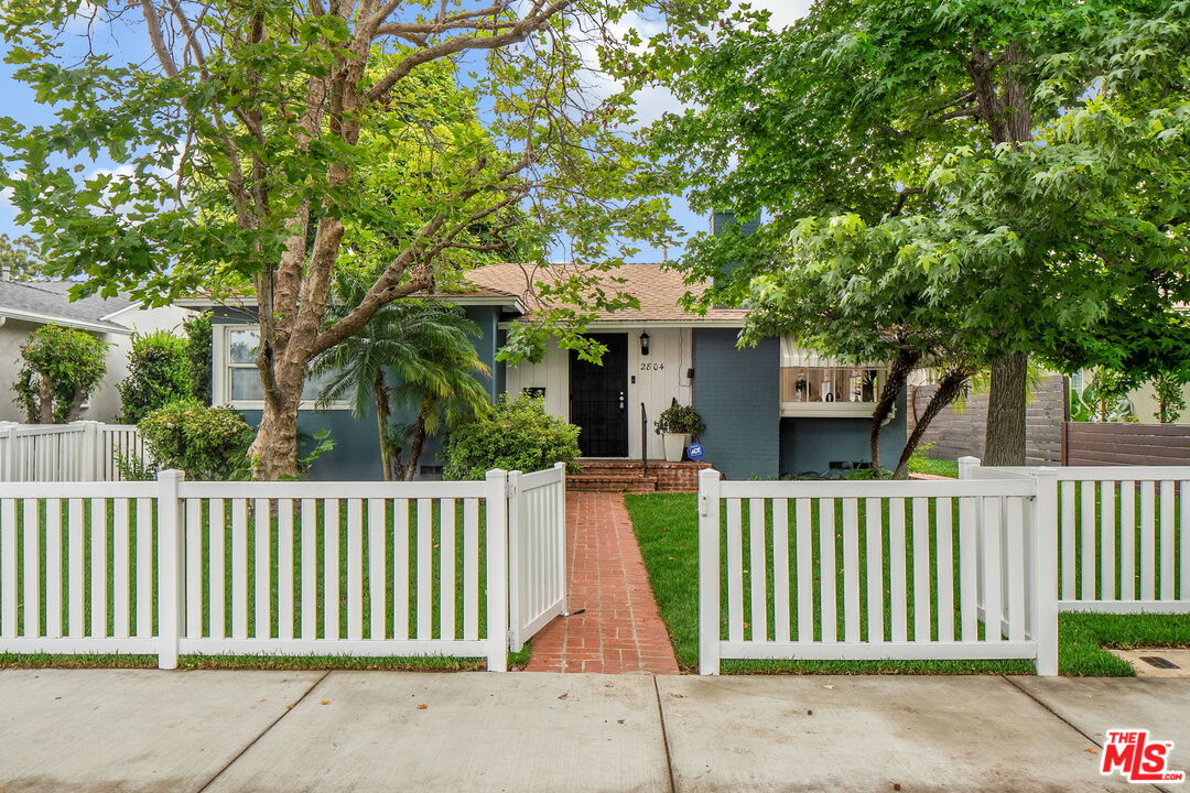 2804 Westwood Blvd