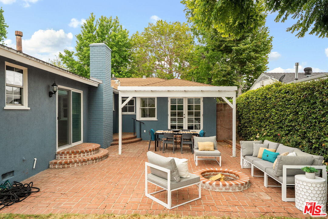 2804 Westwood Blvd