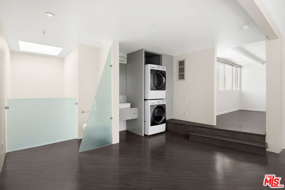 235 Main St Unit: 316