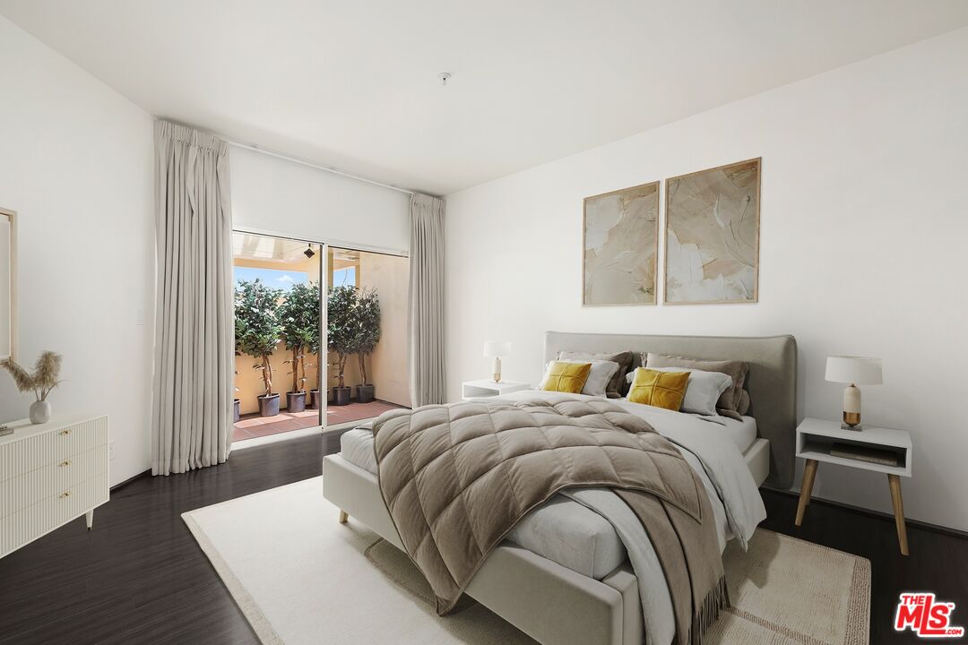 235 Main St Unit: 316