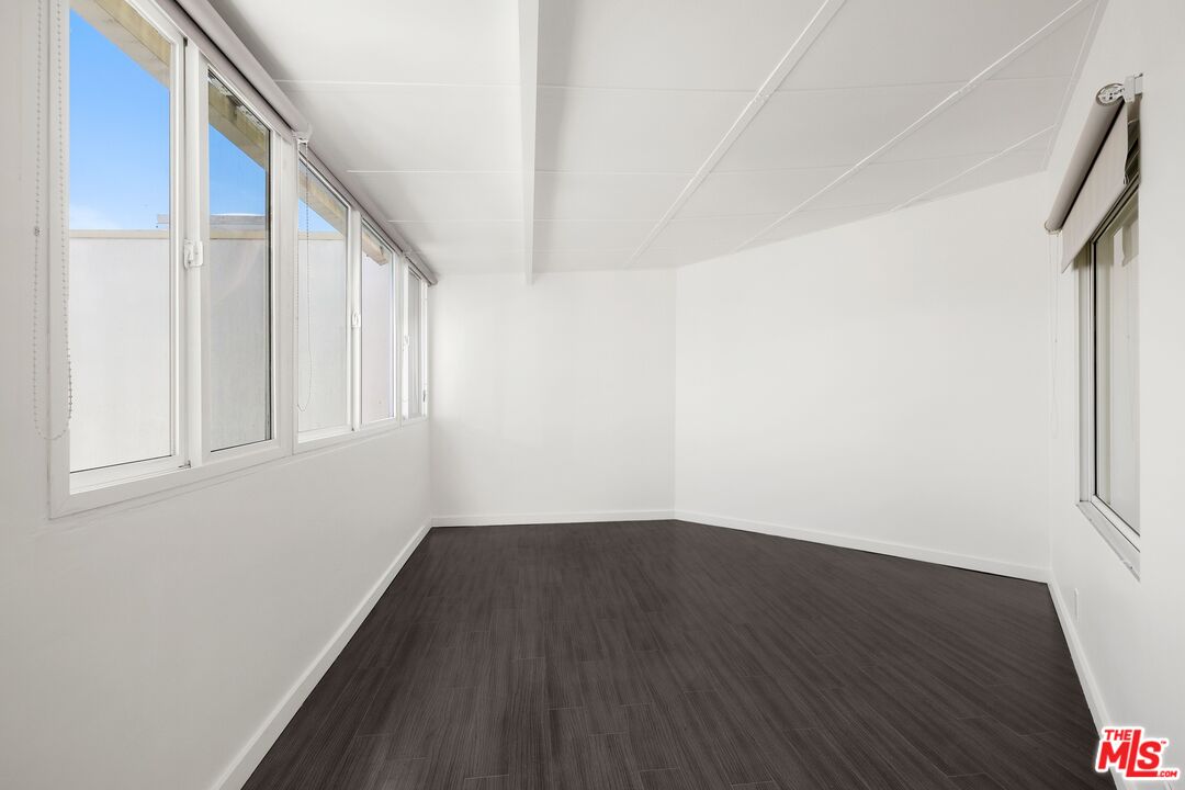 235 Main St Unit: 316